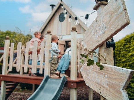 NICEfamily | The Storybook House XL